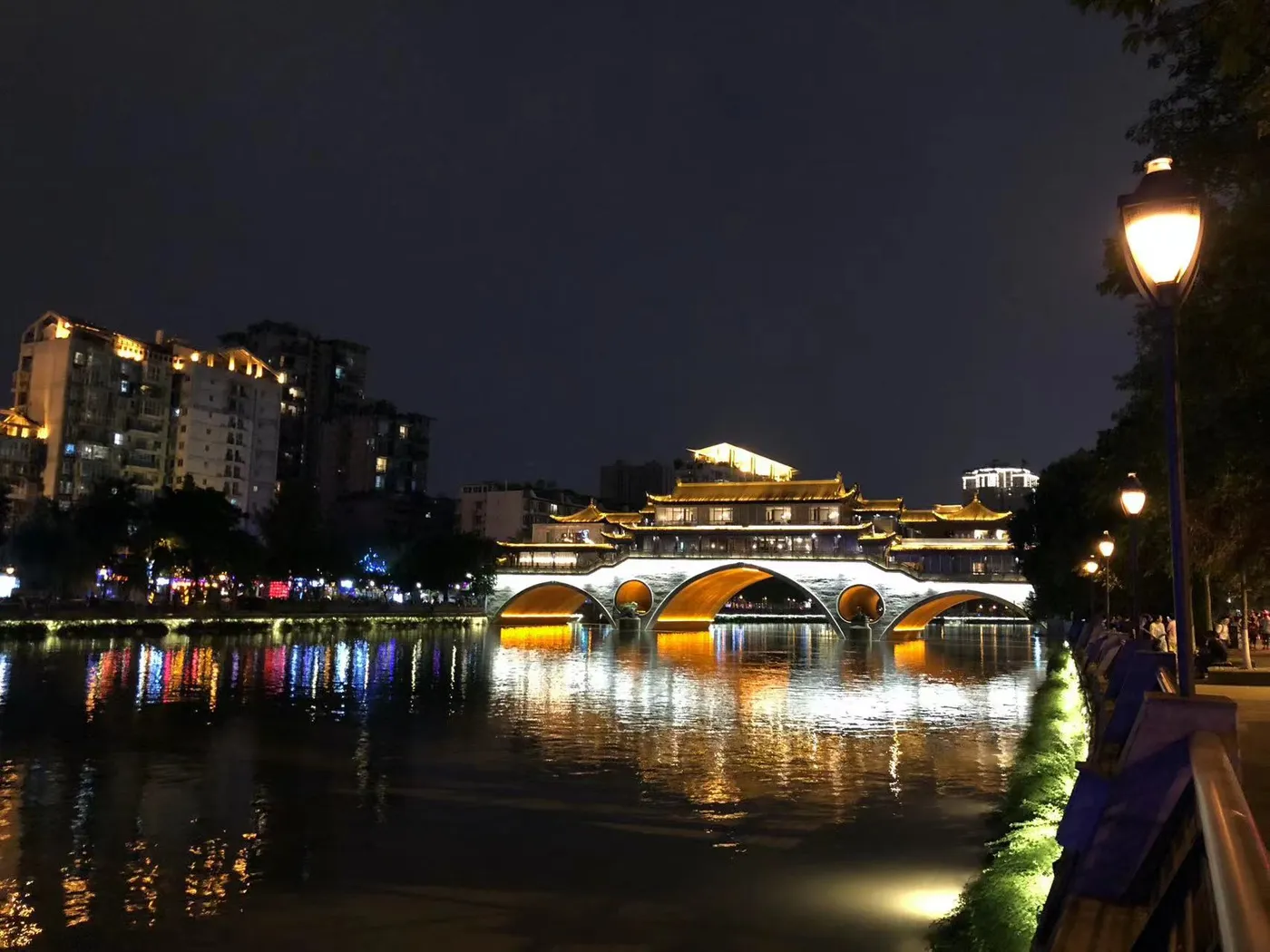 Anshun Bridge in Chengdu at night