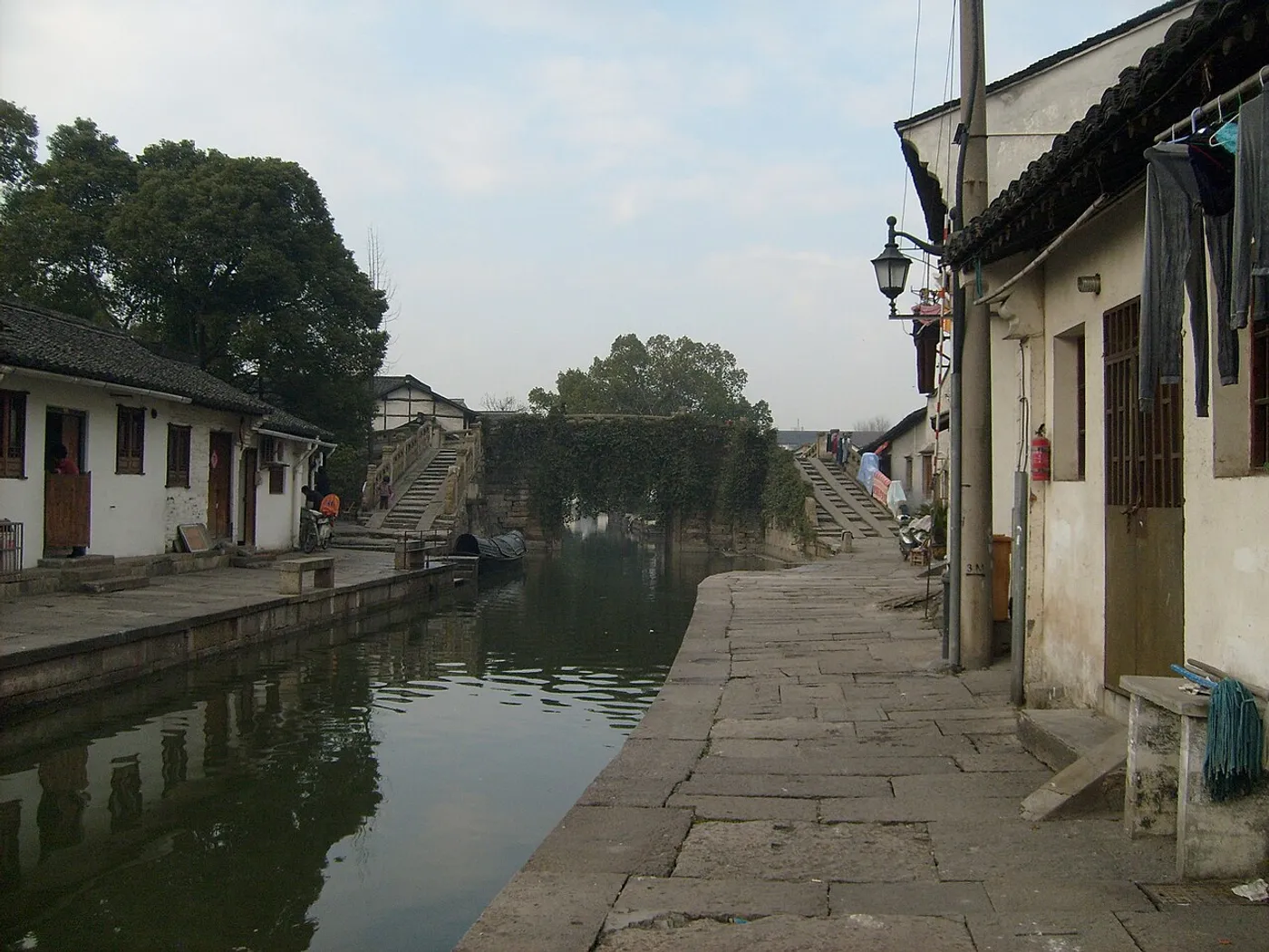 Canal and white houses in Shaoxing